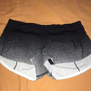 Lululemon Speed Up shorts 2”